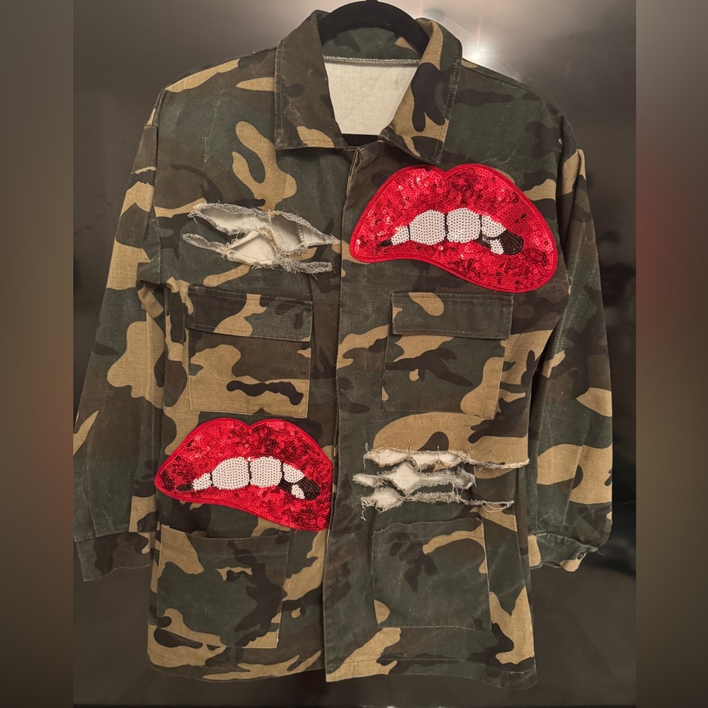 Source Unknown Camouflage Jacket with Red Lips
